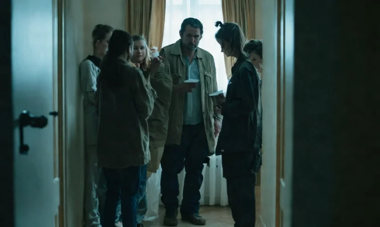 Когато непознати почукат на вратата ти: Нощта, която преобърна живота ми в панелката в Люлин