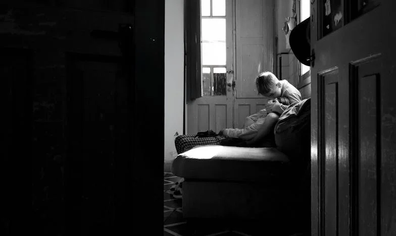 Тийнейджърски родители в България: История за ранното родителство и неговите последици