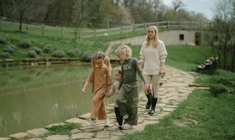 Между чука и наковалнята: Когато семейството на съпруга ми се превърна в най-големия ми враг