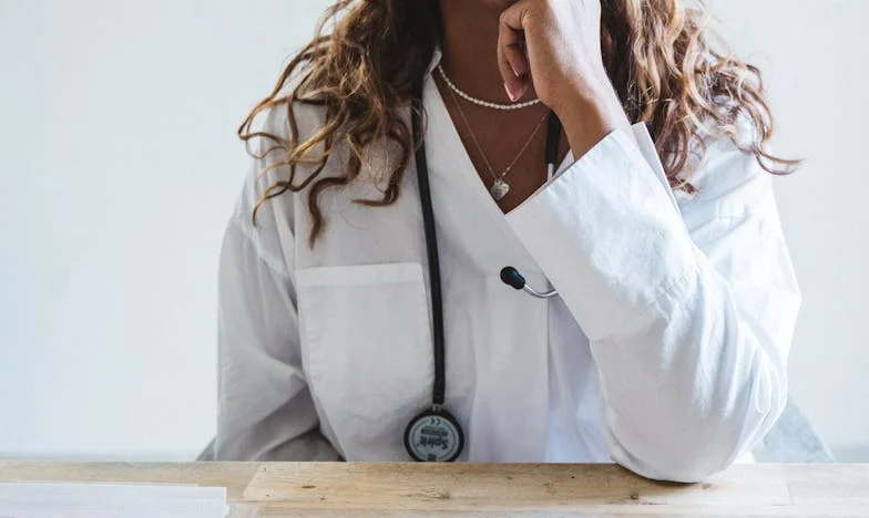 Между два огъня: Историята на една снаха и нейната свекърва