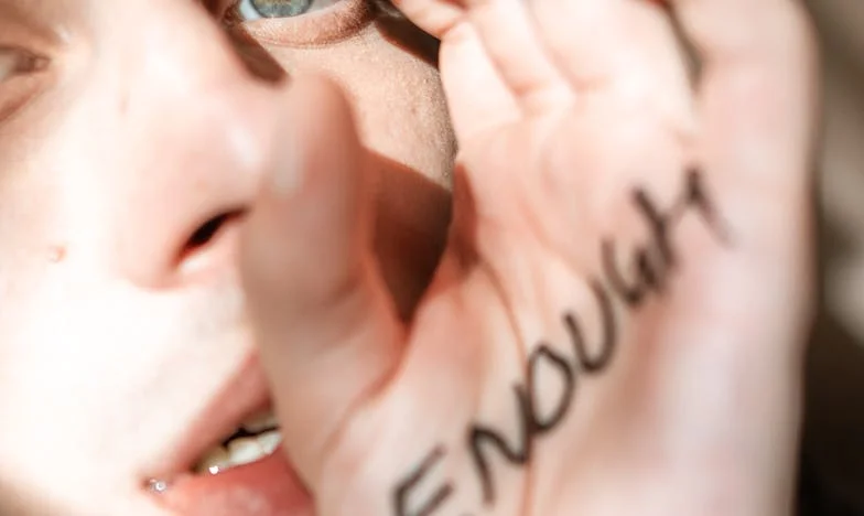 Рожден ден без покана: Историята на една невидима майка