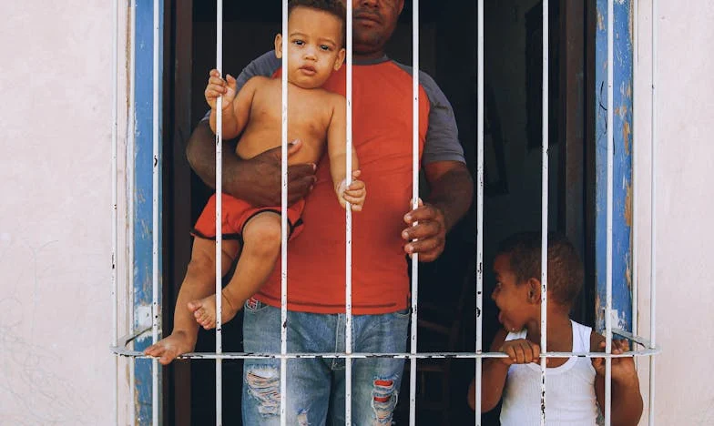 Снаха в сянката на свекървата: История за обич, ревност и мълчание