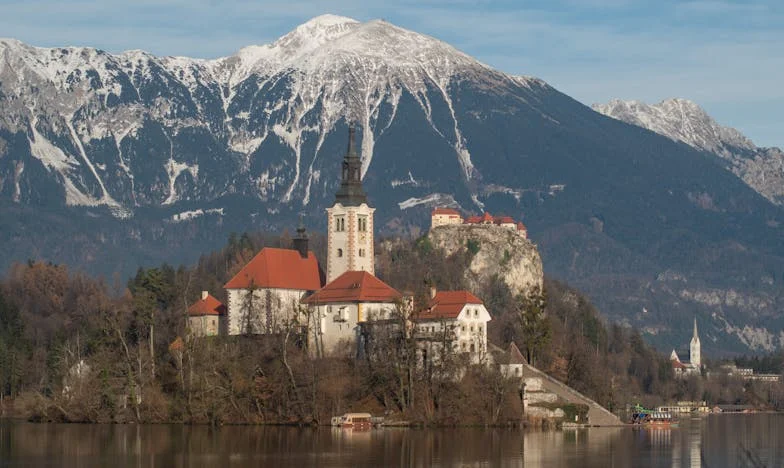 Майка ми се нанесе при мен: изпитание за любовта и търпението