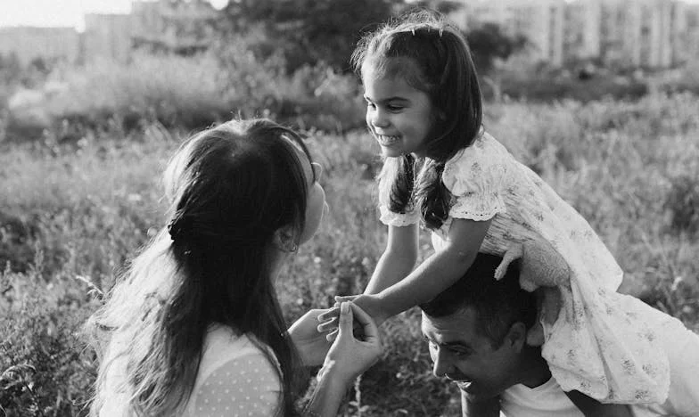 Баща ми настояваше да остане у дома: Историята на Иван и Мария