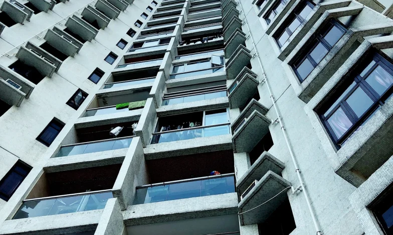 Достатъчно! Как се научих да казвам НЕ и да защитавам своя мир