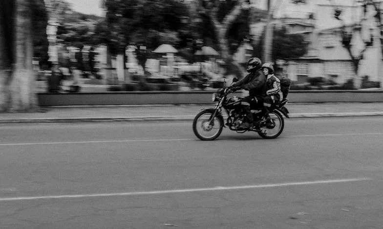 Изгонена от дома заради бременност – десет години по-късно семейството ми търси помощта ми