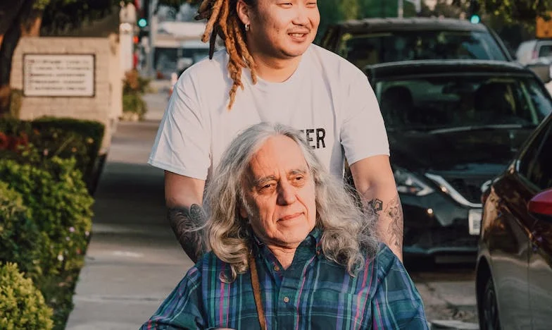 Животът между две сърца: Между мама и любовта