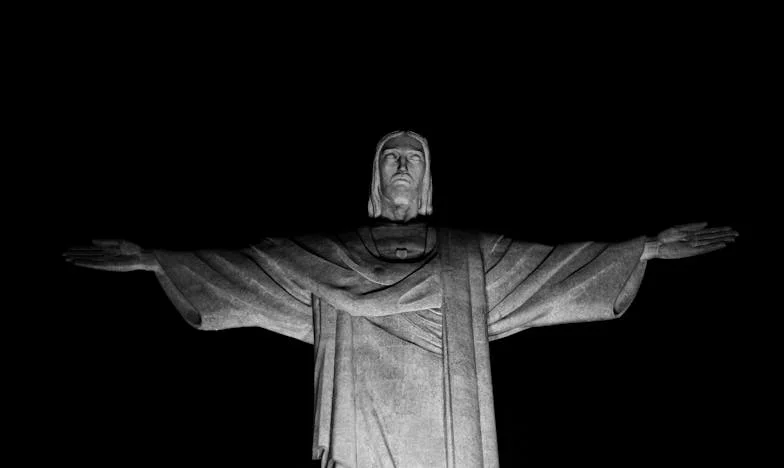 Денят, в който музиката замлъкна: Майчина борба между поколенията