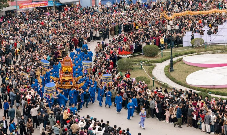 Подаръци или пари: Когато любовта към внука се сблъска с майчината воля