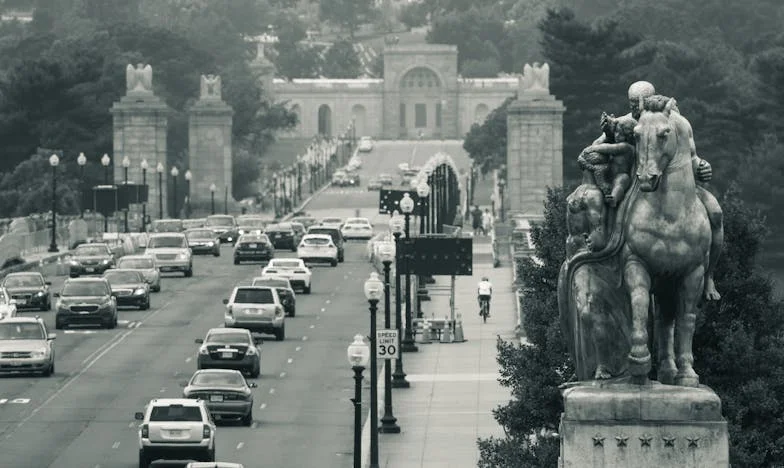 Когато Петър си тръгна заради по-млада любов, а после се върна с празни джобове