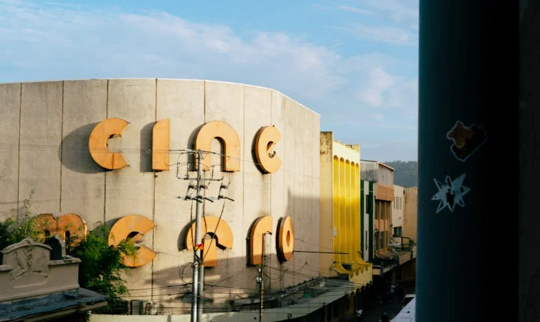 Когато роднините станат врагове: Историята на една българска сватба и разпадащото се семейство