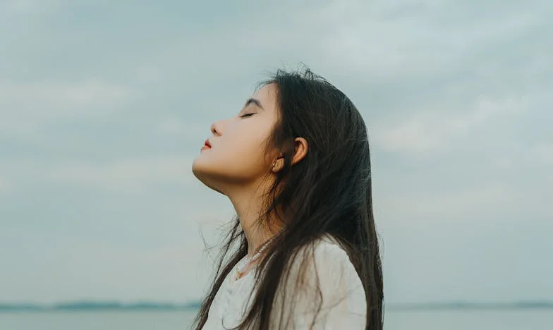 Майка ми свекърва иска да се омъжи отново – а аз се оказах в окото на бурята