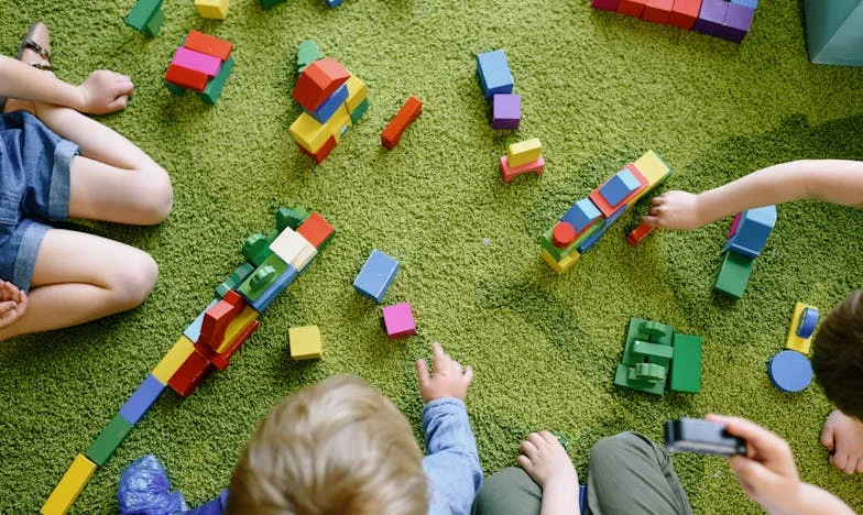 Сълзите на една баба: Когато любовта разделя, а не обединява