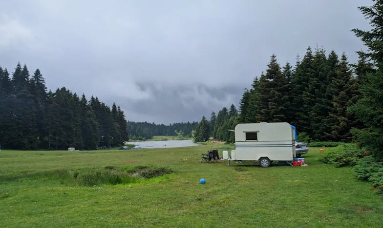 Тихата заплаха: Когато омразата почука на вратата ми
