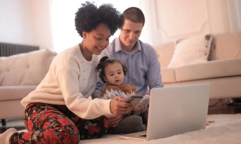 Тринадесет години далеч от дома: Завръщането, което разедини децата ми