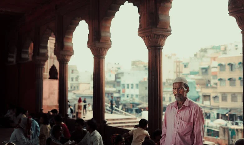 „Донеси внуците, но не забравяй портфейла” – Горчивата истина на семейните срещи в сянката на старостта