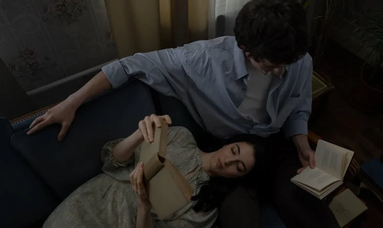 Когато домът се превърне в чуждо място: Изповедта на една майка