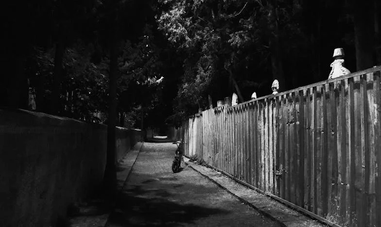 Между молитвата и тишината: Моята битка за разбирателство в семейството