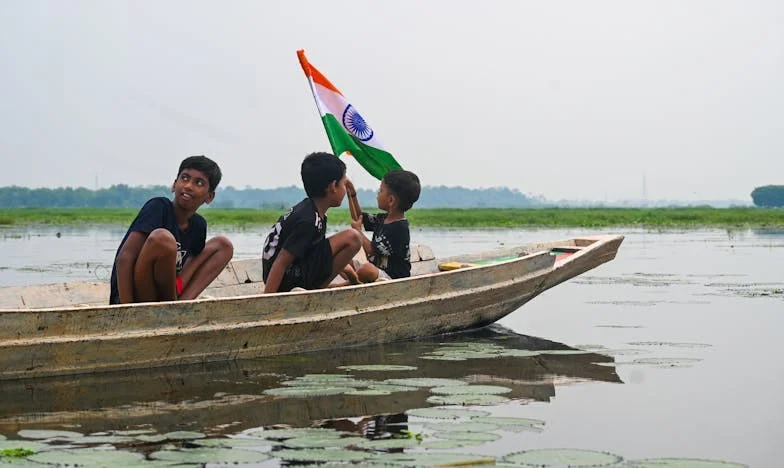 „Виж ги как са се издокарали сватовете! Възрастни хора, а се държат като петли“: Историята на една българска снаха