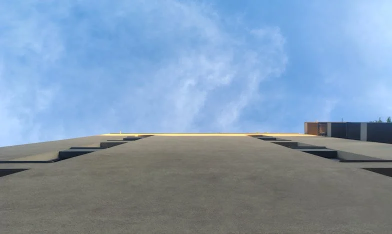 Когато любовта към сина ми ме ослепи: Изповедта на една българска майка