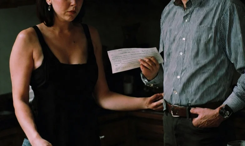 Не знаех, че мъжът ми изплаща дълговете на бившата си жена – историята, която разтърси живота ми