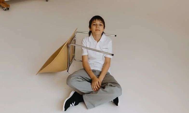 Невидимото жури: Мода, осъждане и търсенето на приемане в едно българско семейство