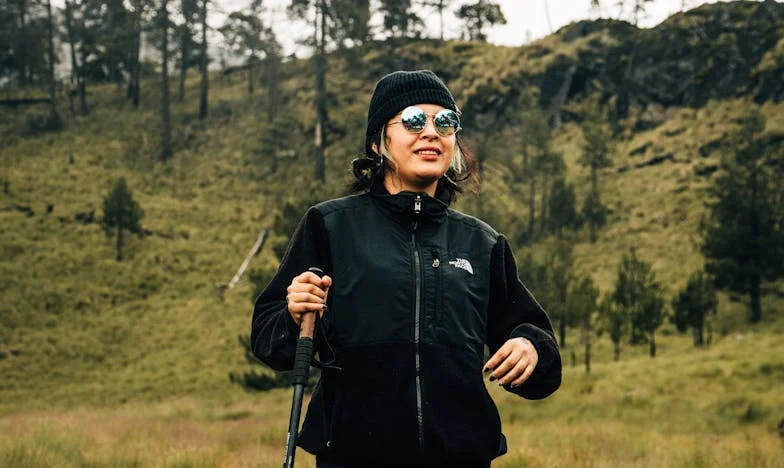 Не бързай да се омъжваш, Емилия: Бягството на една булка от властната фамилия на годеника си