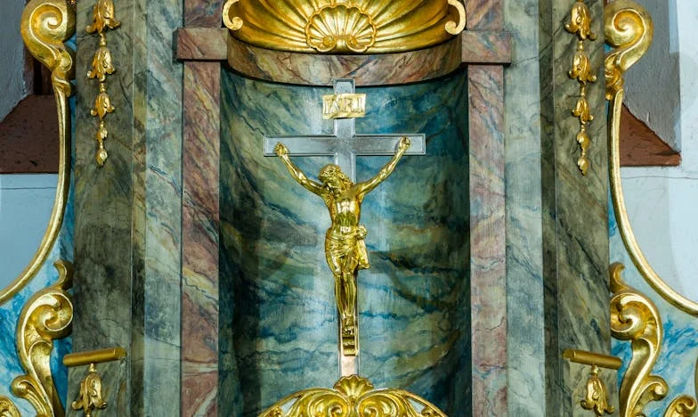 Непрестанният плач от апартамент 3Б: Истината, която ни промени завинаги