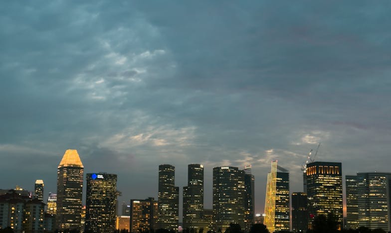 Синът ми ме изгони след 65 години – но това, което намерих на тавана, преобърна живота ми