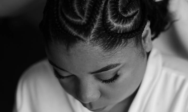 Защо тя, а не аз? История за несправедливост в българско семейство