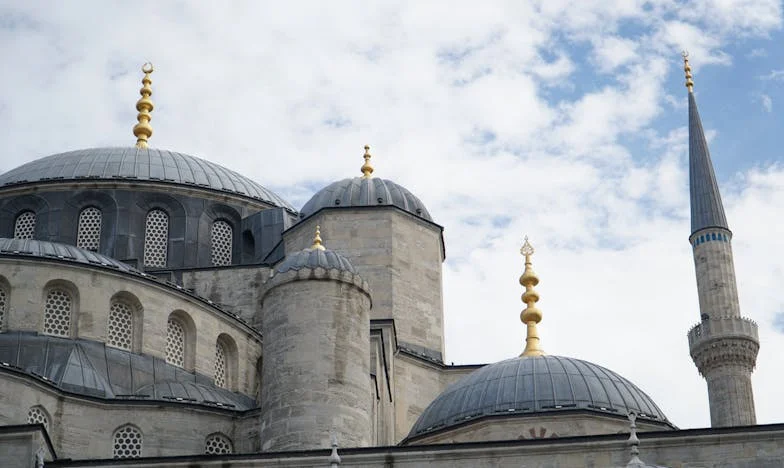 Живот под един покрив с тъщата и тъста – дом или бойно поле?