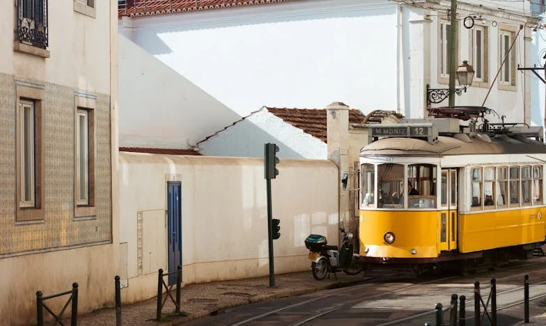 Две страни на истината: Моят живот с Иван