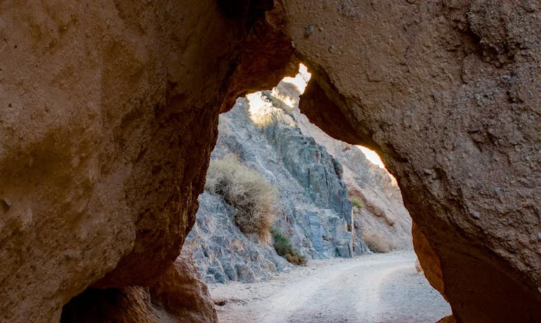 Срамът на дъщеря ми – между бедността и любовта