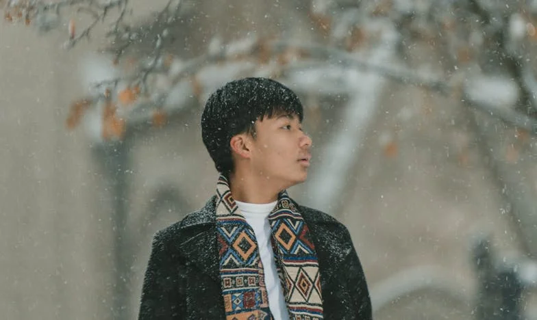 Баща ми реши да живее от майчинството ми: Когато семейството спре да бъде опора