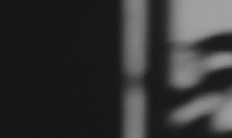 Мъжът ми хвърли халката на рождения ми ден – и тогава истината за баща ми излезе наяве