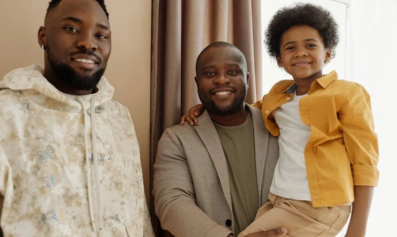 Неочаквани съобщения на телефона на моя 63-годишен съпруг: Пътешествие от съмнение към възродена любов