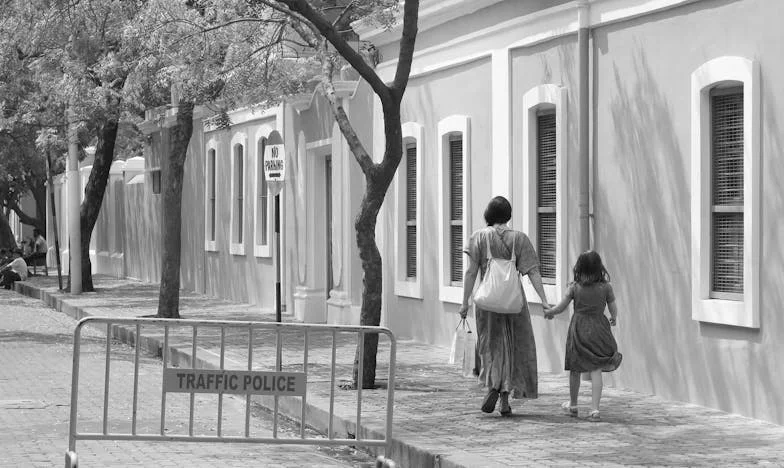 Сянката на миналото: Историята на Мария