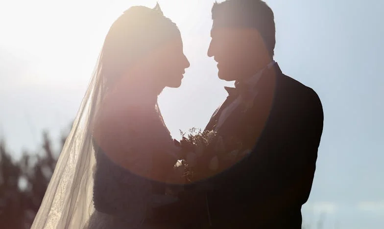 Тежестта на миналото: Историята на Мария и Стефан