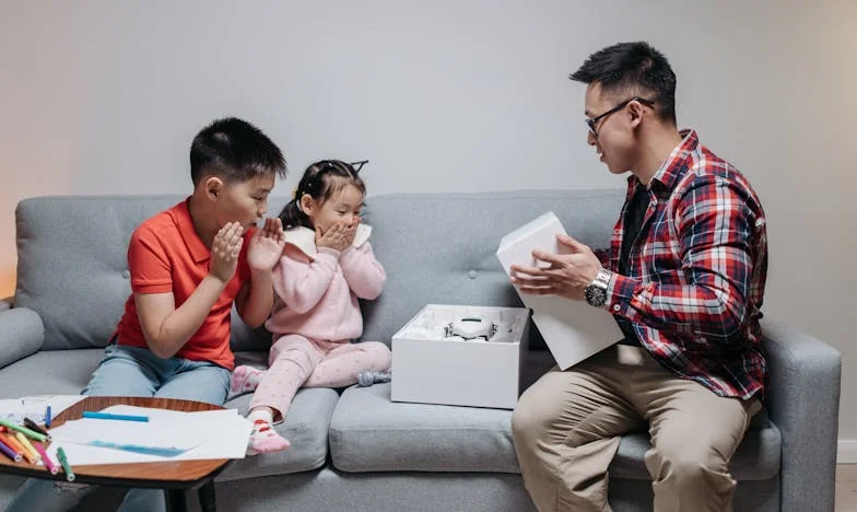 Зад затворените врати: Моят живот в сянката на чуждия портфейл