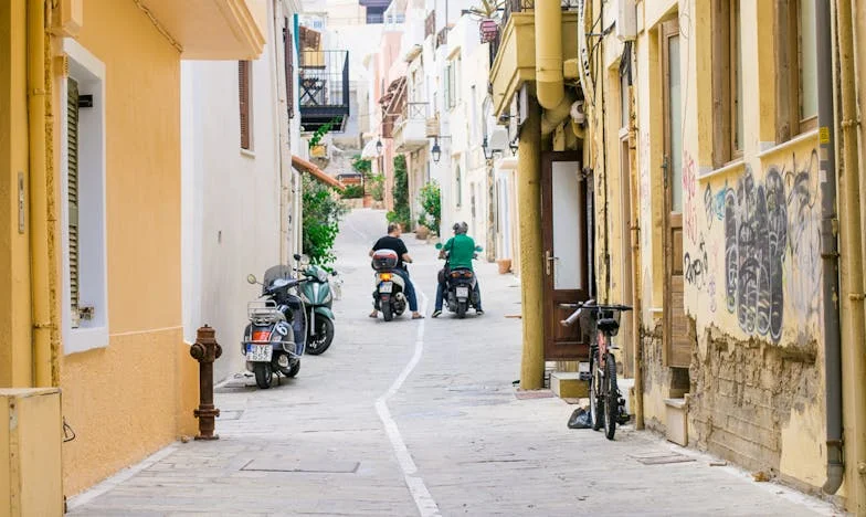 Заклещен между миналото и бъдещето: Живот с възрастната ми майка