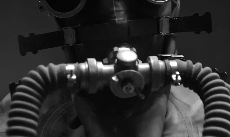 Ключовете на доверието: Историята на един брак и две семейства