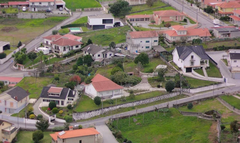 Когато животът ти разкрие чуждите тайни: История за дългове, предателство и неочаквана ръка за помощ