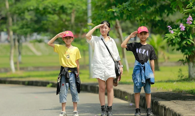 Майка ми отказа да гледа внуците – историята на една самотна майка от София