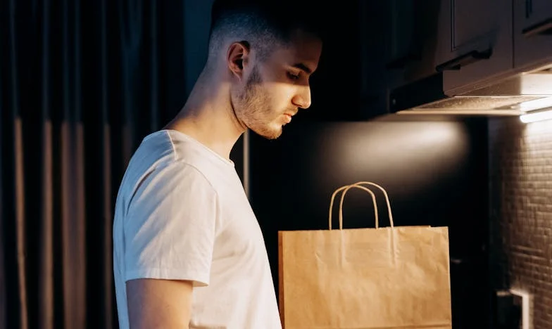 Претърпях срив на семейното барбекю, защото съпругът ми отказа да ми помогне с новороденото – Моята история за рухване и освобождение