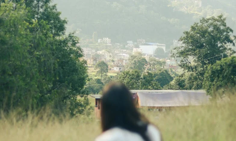 Старата метла и тишината между нас: Моята борба да бъда забелязана