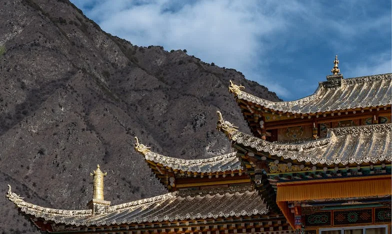 Drzwi, które nie są dla ciebie: opowieść o miłości, zdradzie i spadku