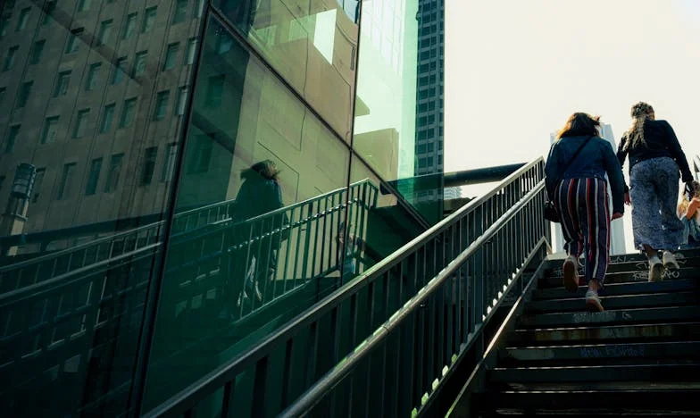 Pod cieniem starego dębu: Historia Magdy i nocy, która zmieniła wszystko