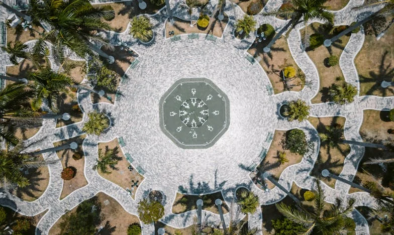 „Przywieź wnuki, ale portfela nie zapomnij” – rodzinny sekret w ogrodzie moich rodziców