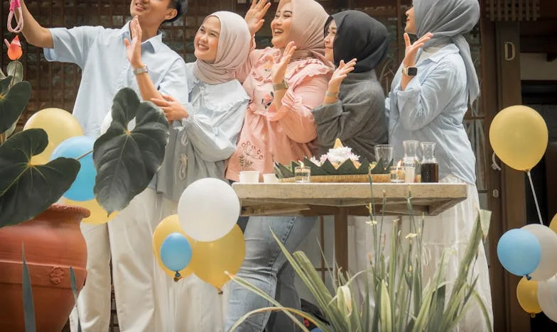 Rozbite lustro: Moja droga przez zdradę i przebaczenie