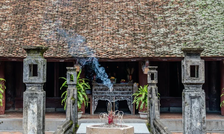 W samym środku burzy: Moja droga przez rodzinne sekrety i złudzenia